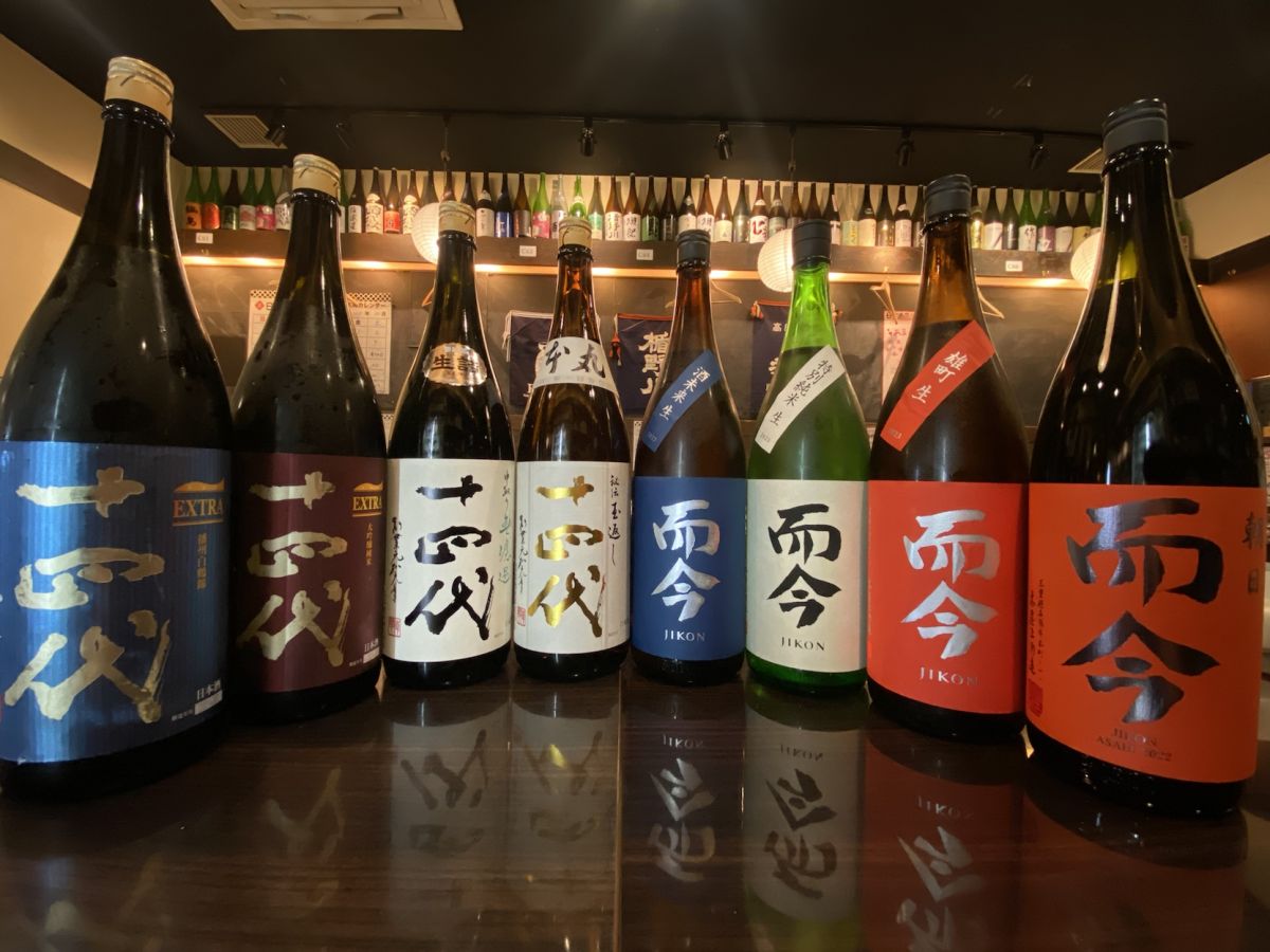 先着36名様限定】『十四代＆而今飲み比べプラン』｜税込8,800円、新宿東口店で開催！ | 日本酒原価酒蔵